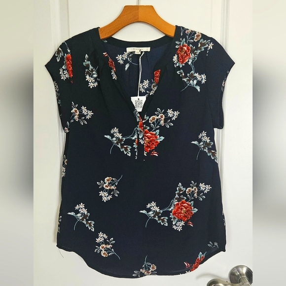 Delicate Sheer Navy Floral Tunic style Shirt - Picture 2 of 6